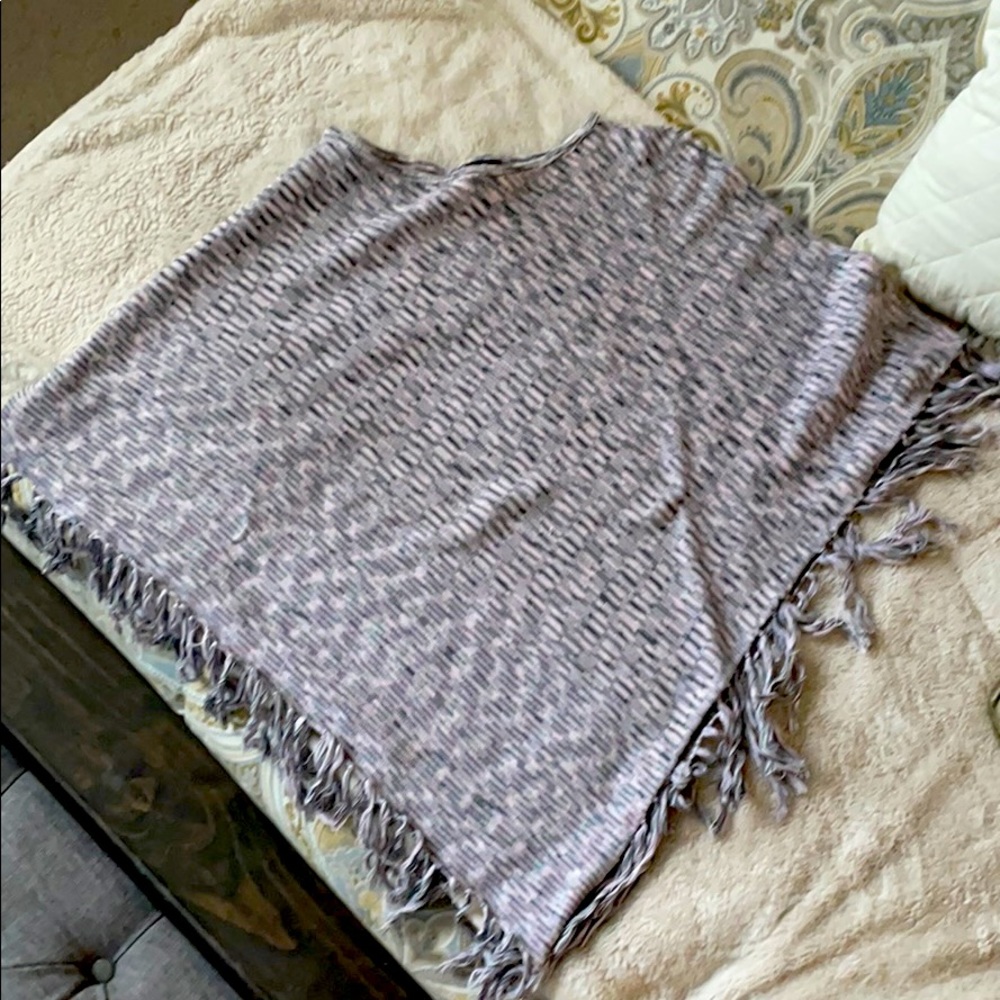 INC Poncho